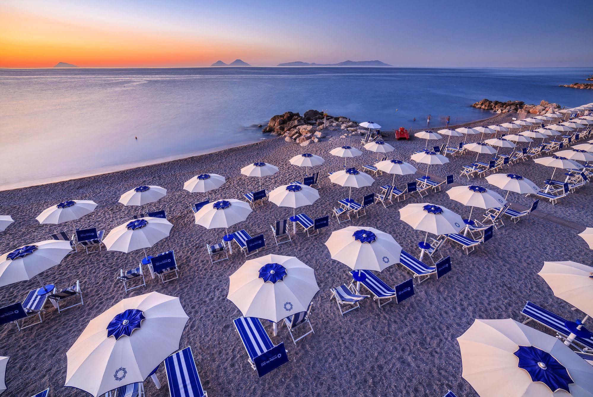 Riviera Del Sole Hotel Resort Spa Piraino Buitenkant foto